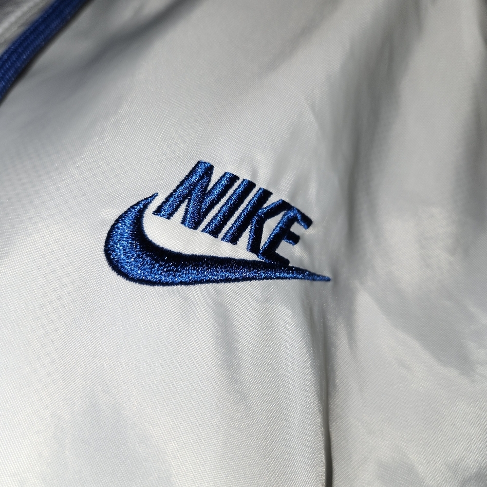 Nike Windrunner Jacket - image 7